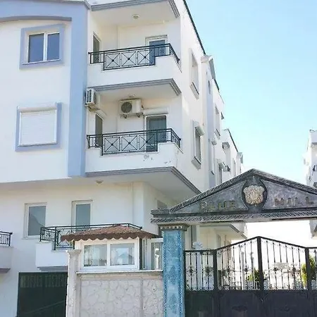 Blue Hill Apartman *